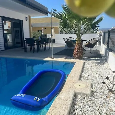 Casa Doly