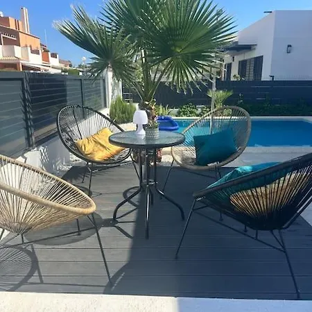 Vila Casa Doly
